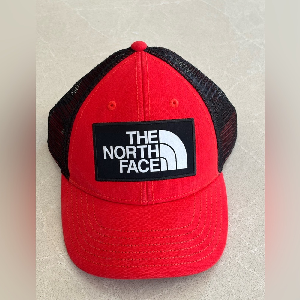 The North Face Red and Black Youth Cap Junior One Size